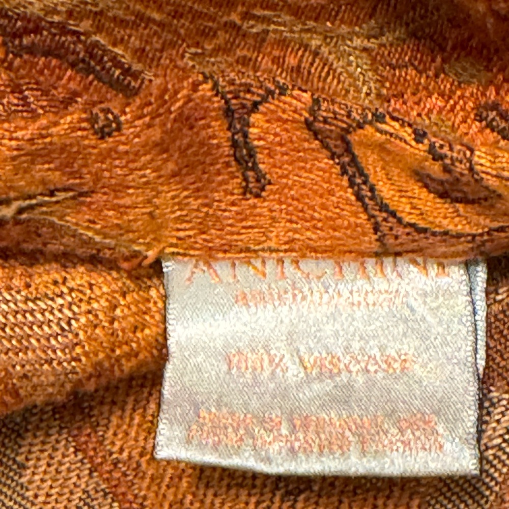 Elegant Paisley Comforter in Rich Brown - Picture 8 of 9